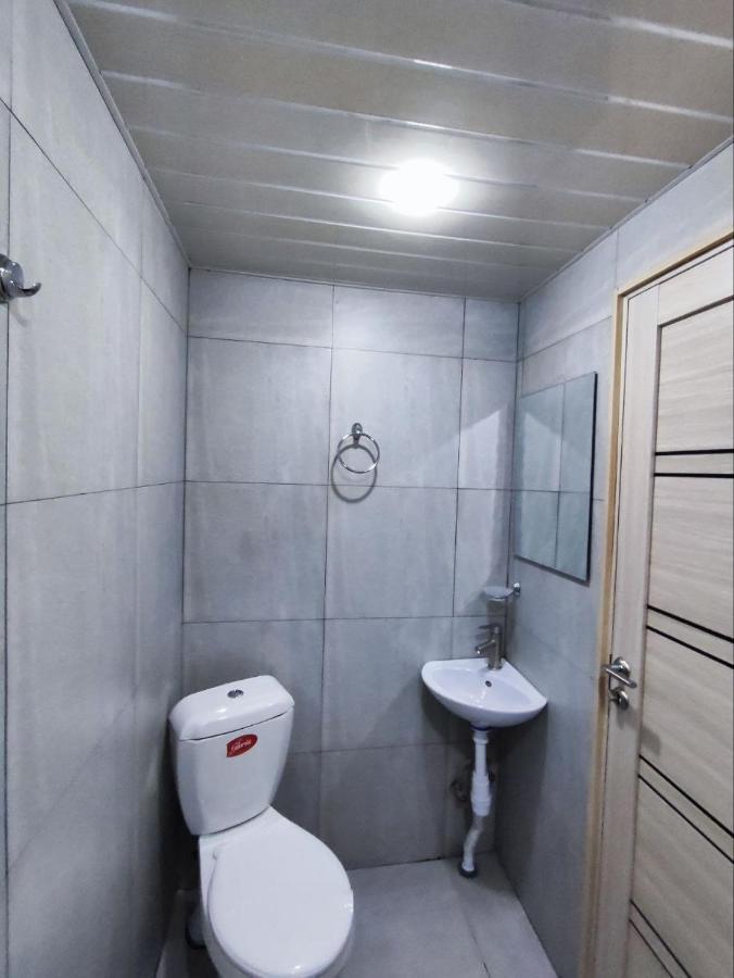 יירבאן Guest House In The Small Center מראה חיצוני תמונה